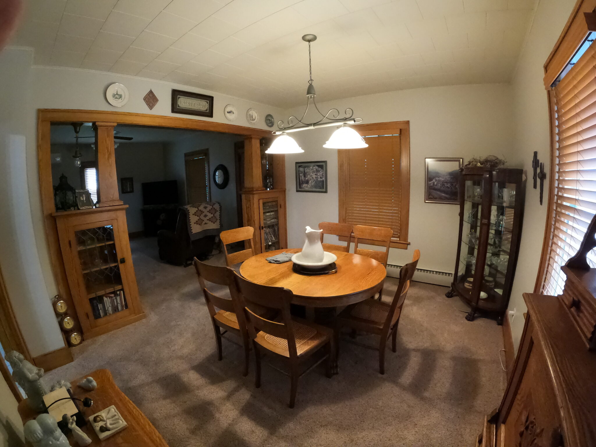 Quad Cities Premiere Auctioneer Dosland Auction Service